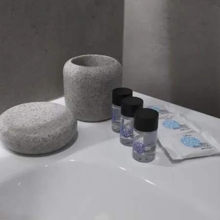 Thyme Brand New 1bd In The Heart Of *