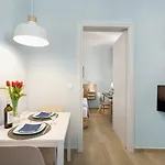 Thyme Brand New 1bd In The Heart Of *